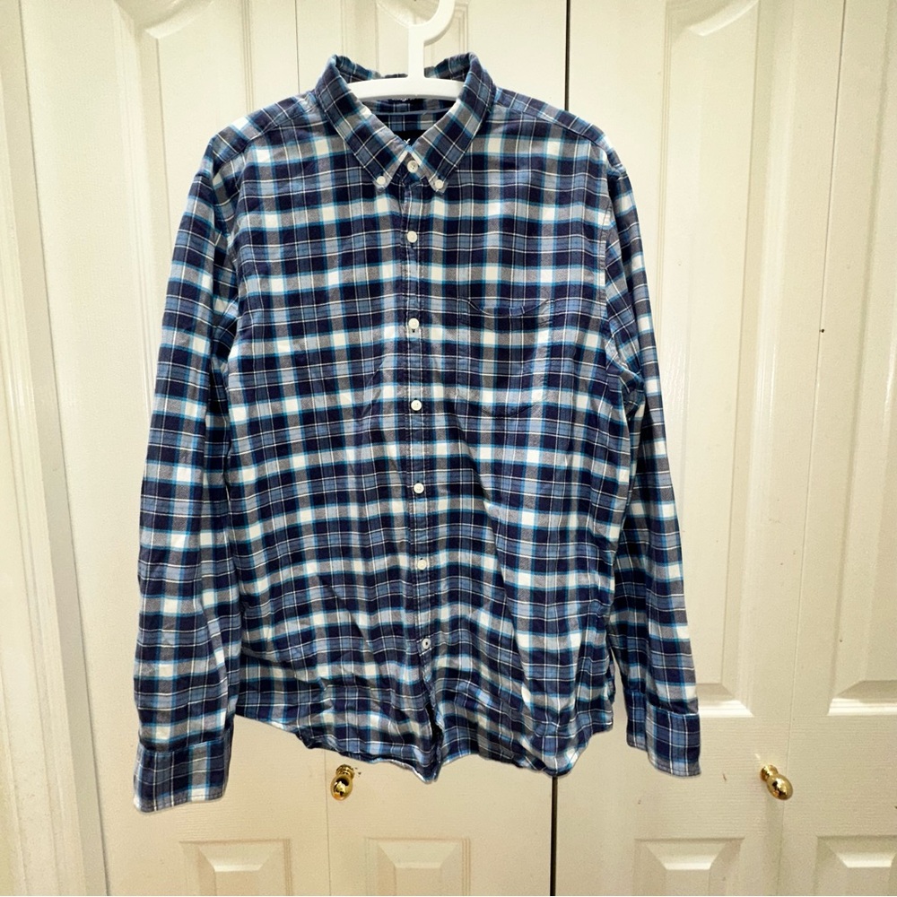 American Eagle Outfitters Navy and White Plaid Shirt